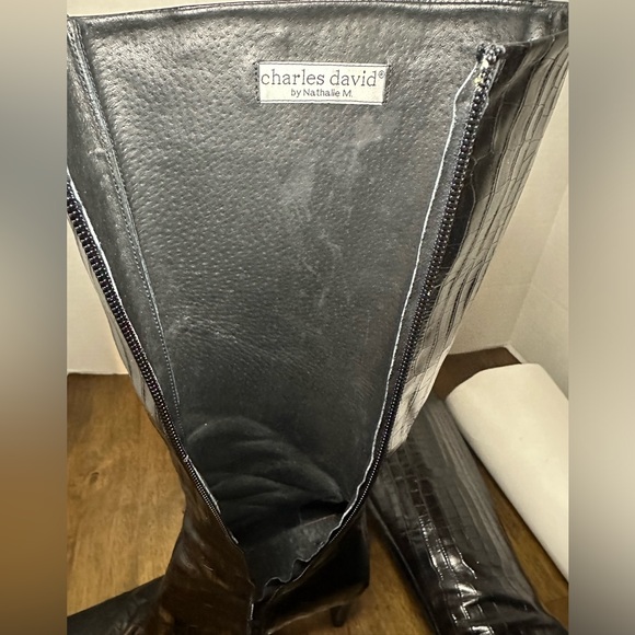 Charles David Knee High Italian Leather Boots Size 40 Square Toe EUC See Measure - Picture 12 of 16